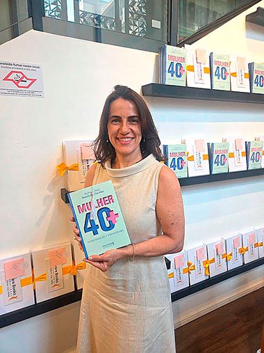 Livro Paula Canassa Lancamento Livro Mulher 40+: Transformação e Protagonismo
